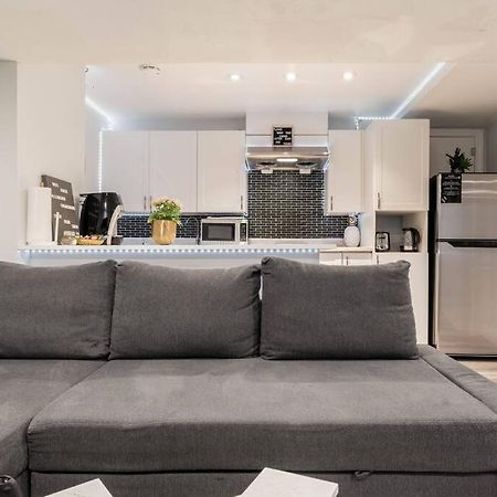 דירות המילטון Cozy Nest Basement Unit מראה חיצוני תמונה