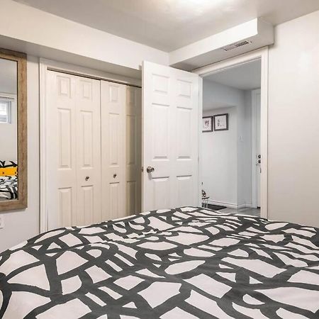דירות המילטון Cozy Nest Basement Unit מראה חיצוני תמונה